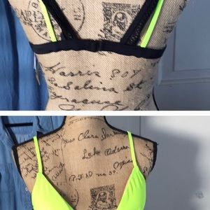 Fabletics Bathing suit top